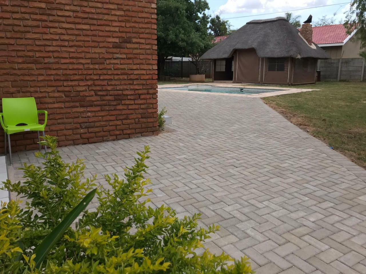 4 On Sirius Polokwane Exterior foto