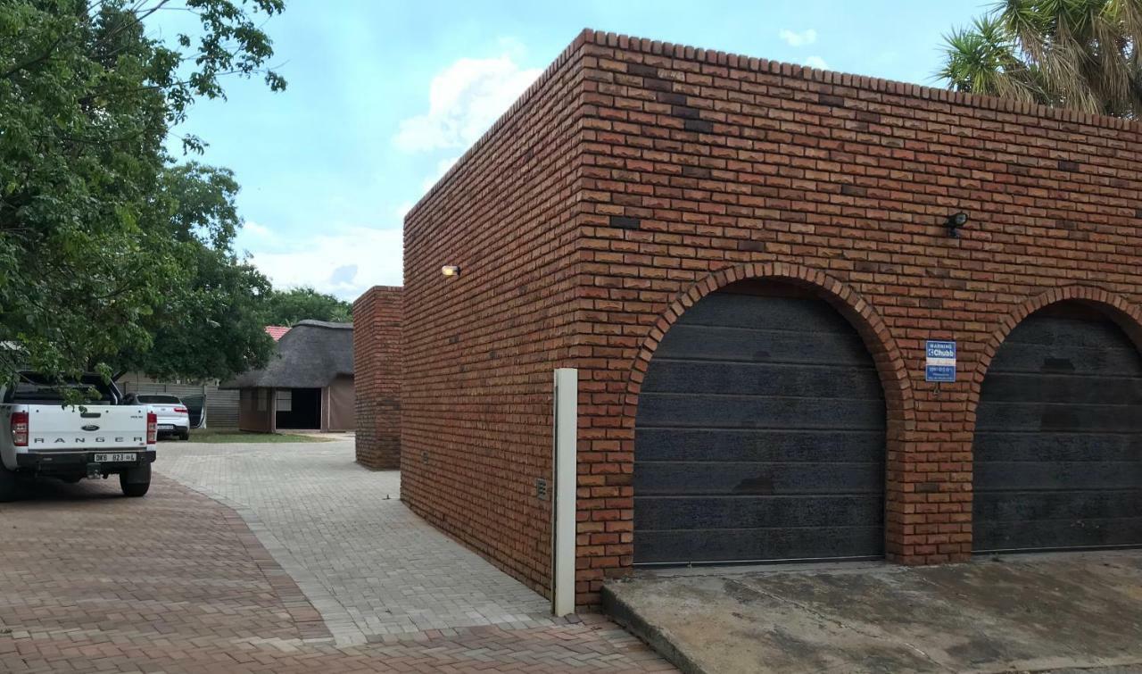 4 On Sirius Polokwane Exterior foto