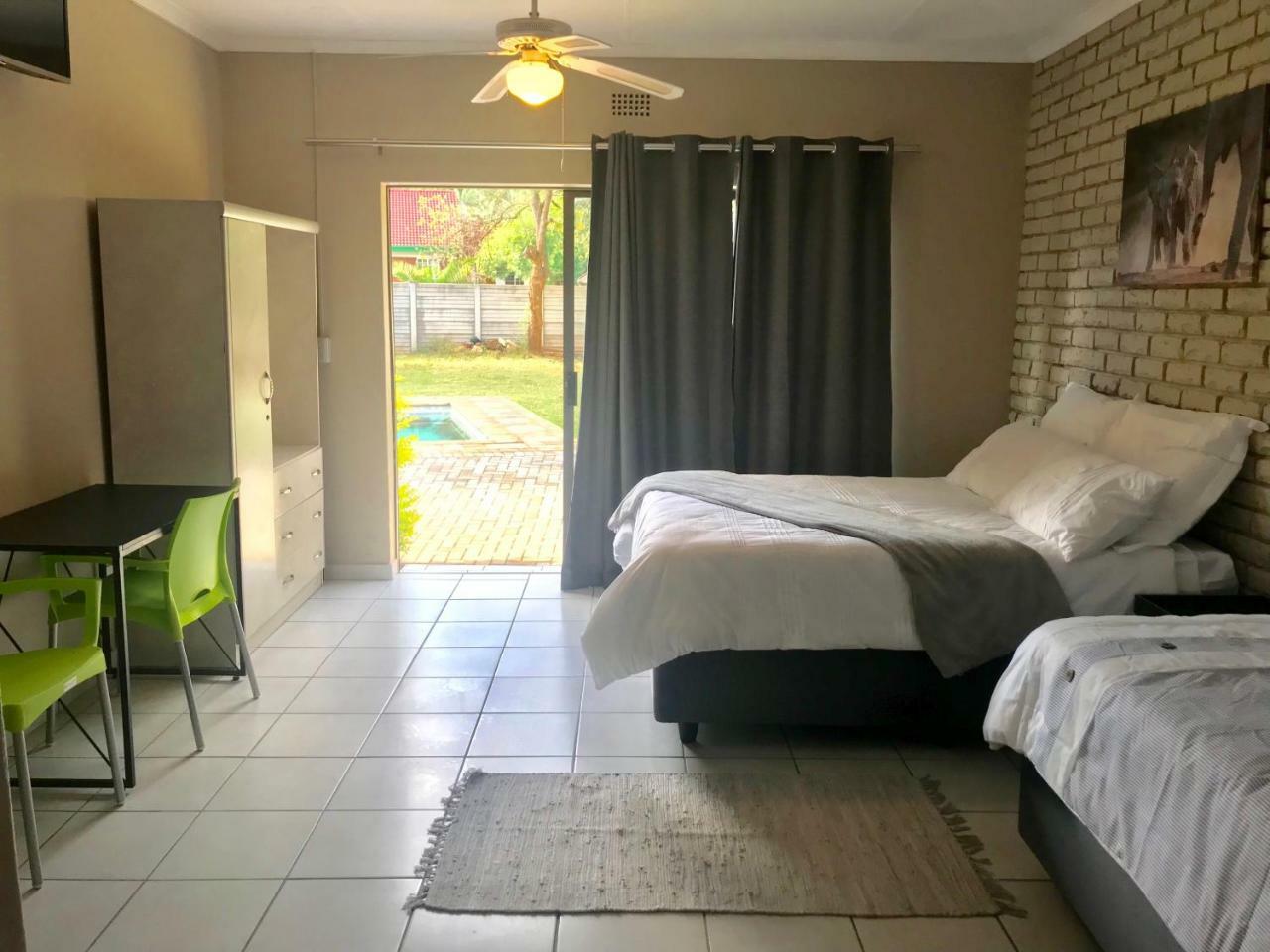 4 On Sirius Polokwane Exterior foto