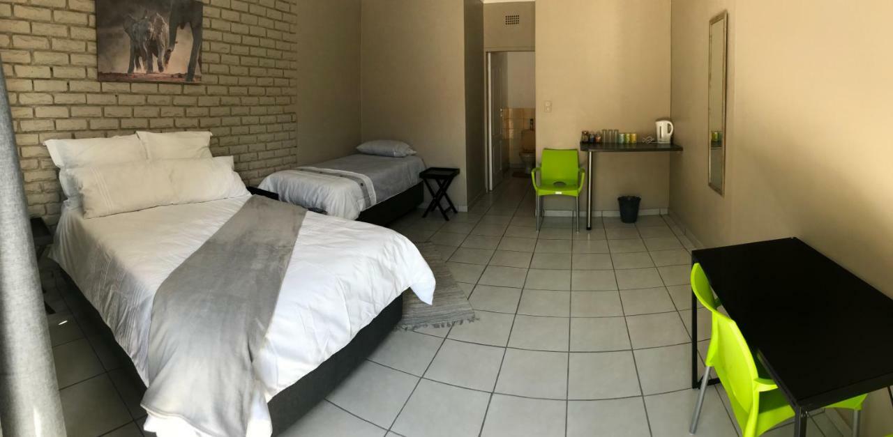 4 On Sirius Polokwane Exterior foto